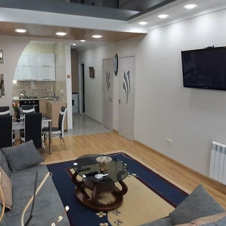 Мате Apartment บาทูมิ ภายนอก รูปภาพ